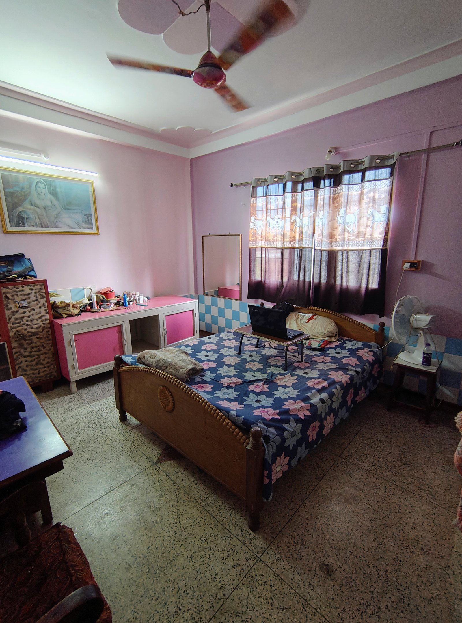3bk flat with 2 bathroom plus a road side balcony for sale at prime location