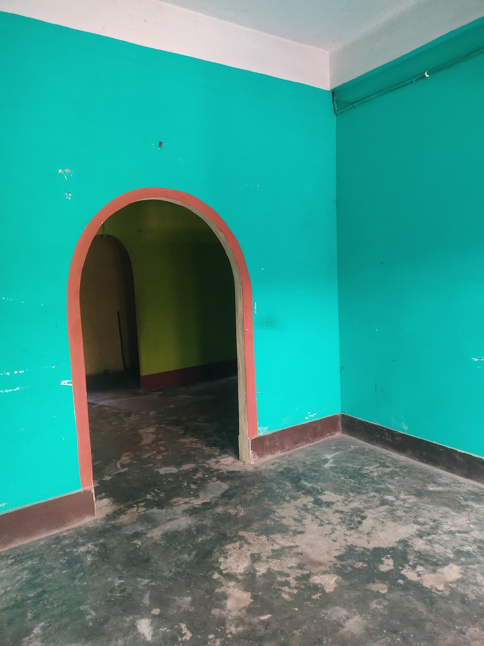 2 room available 1 for family 1 for godown or office