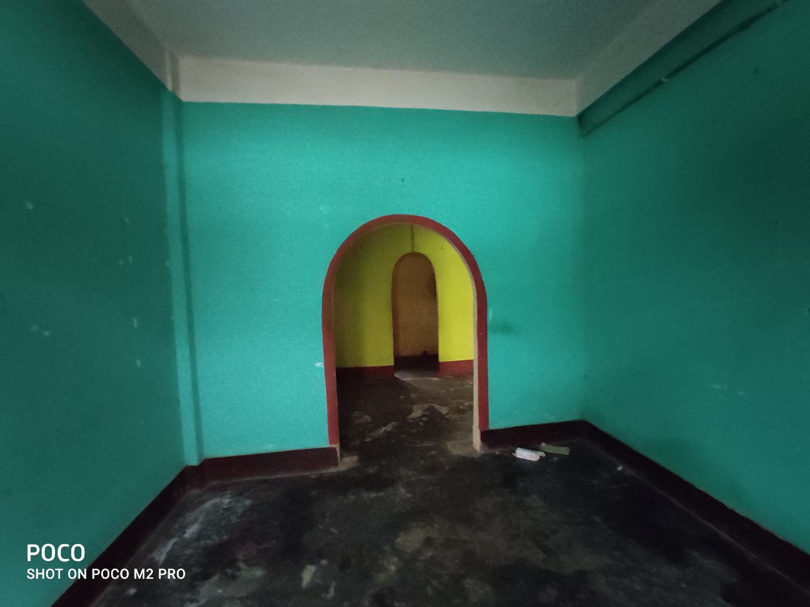 2 room available 1 for family 1 for godown or office