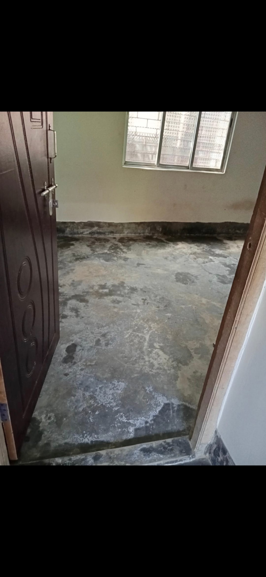 Renting 1 RK (Contact- 7002129705)