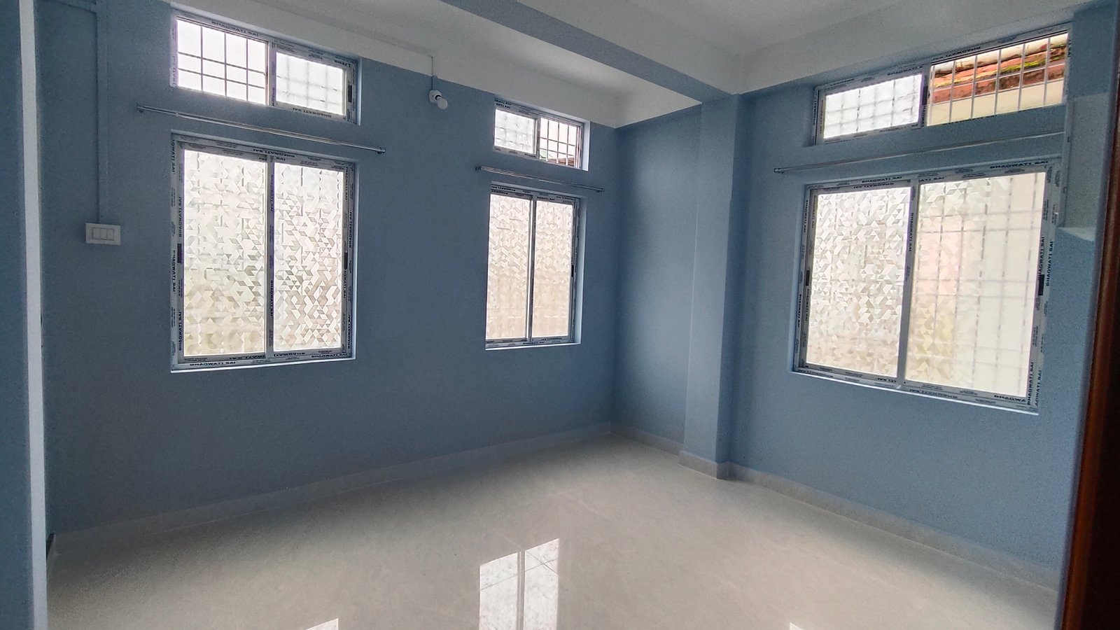 READY TO MOVE IN: Spacious & modern 3BHK HOUSE FOR RENT