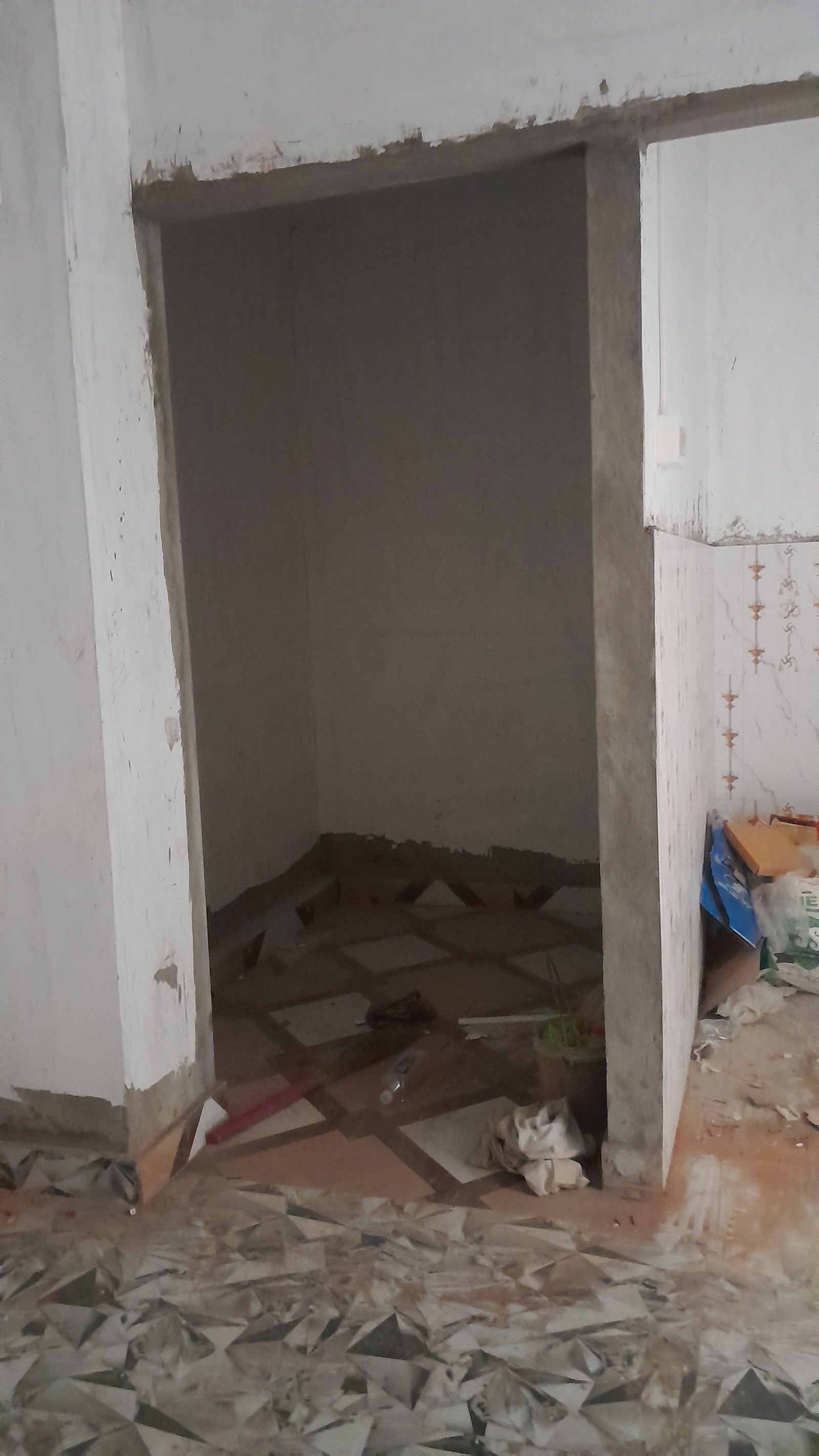 2 BHK Flat for Sale | 760 Sq.Ft | 4th Floor | ₹28 Lakh