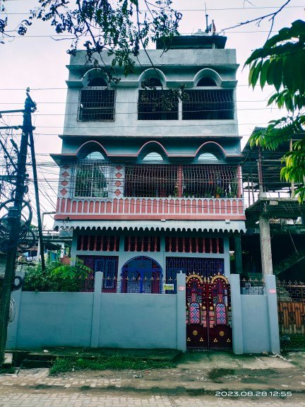 3 story building sale