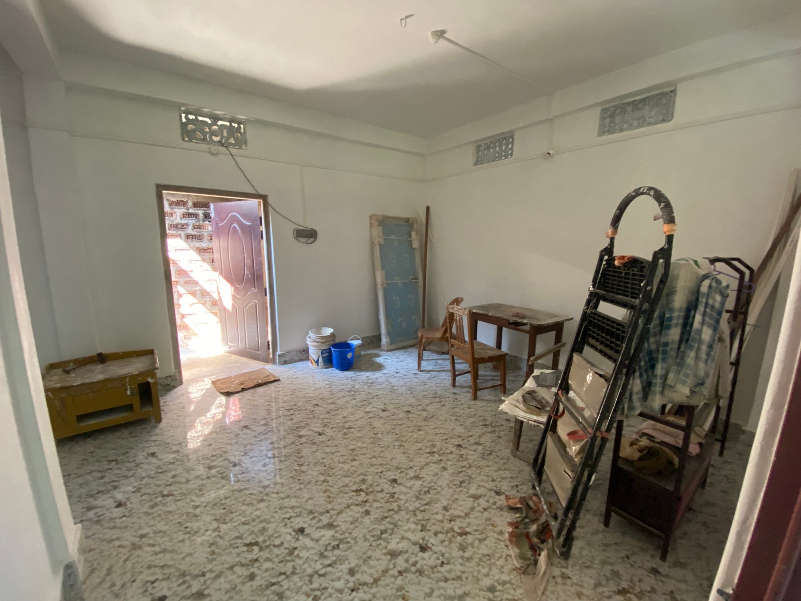 1bhk flat for rent at Bhakatpur chengkuri road ph nmbr 9085971142