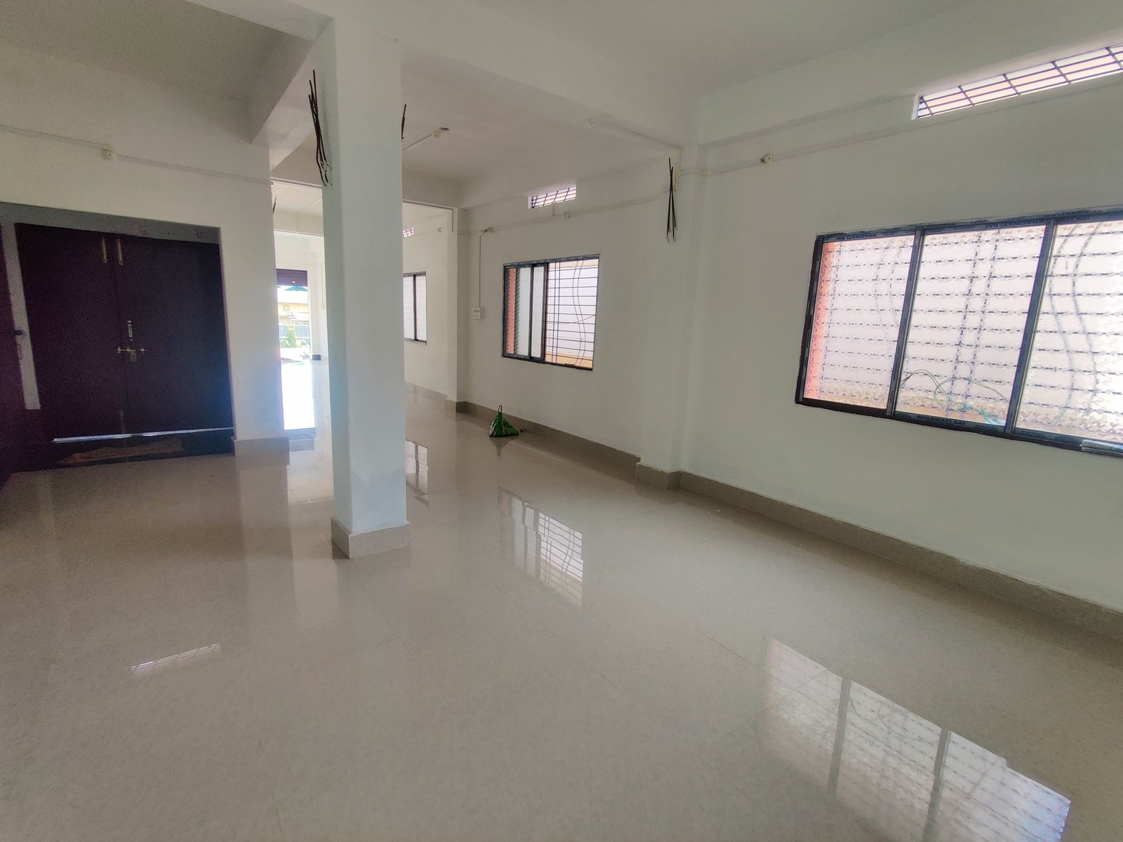 COMMERCIAL PROPERTY GROUND FLOOR RENT FOR SHOWROOM / BANK / DOCTORS CHEMBER CUM CLINIC/ WHOLESALE /PRIVET SECTTOR OFFICE