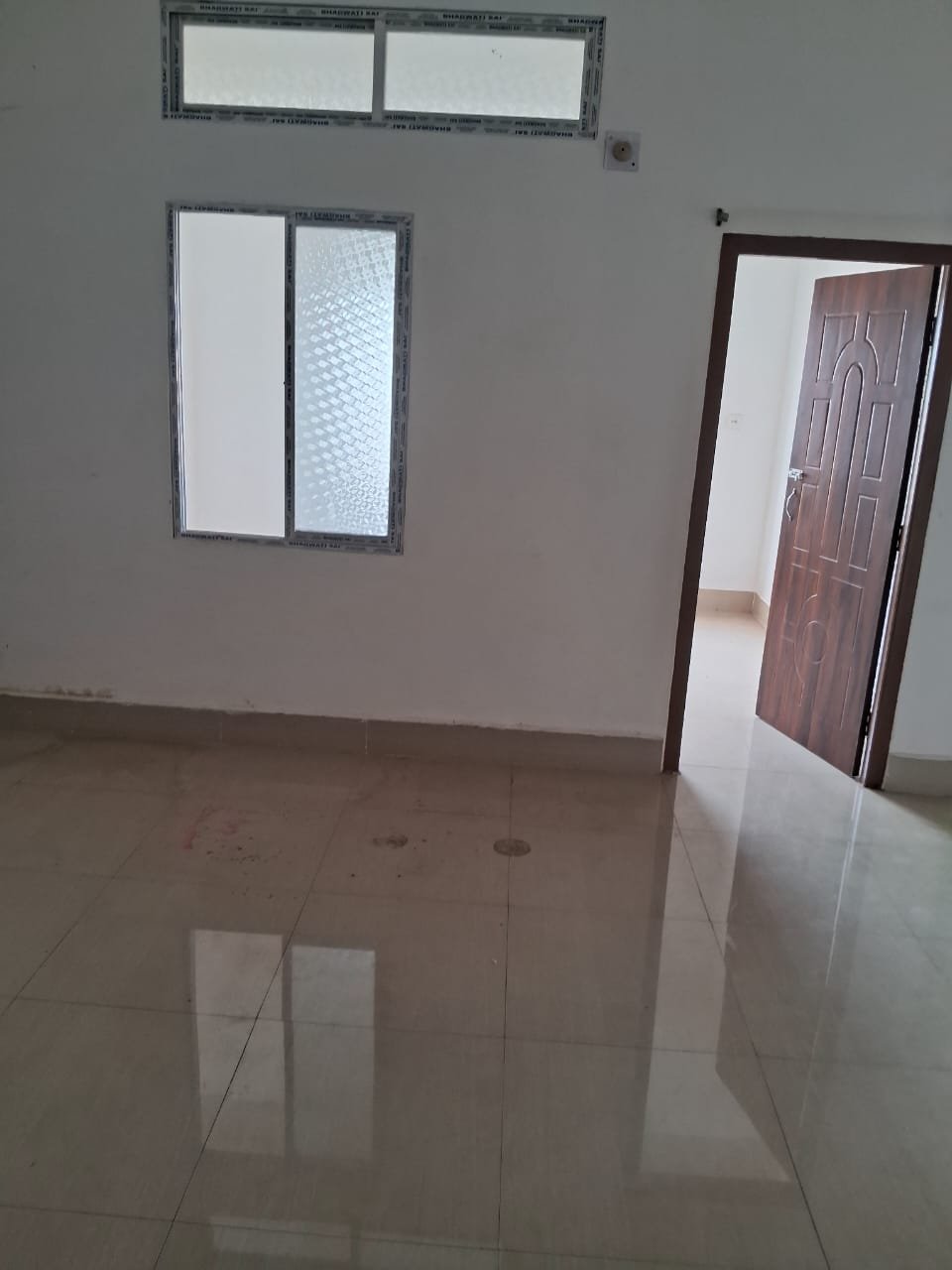 3BHK Flat for Rent in Rangirkhari near Petrol pump